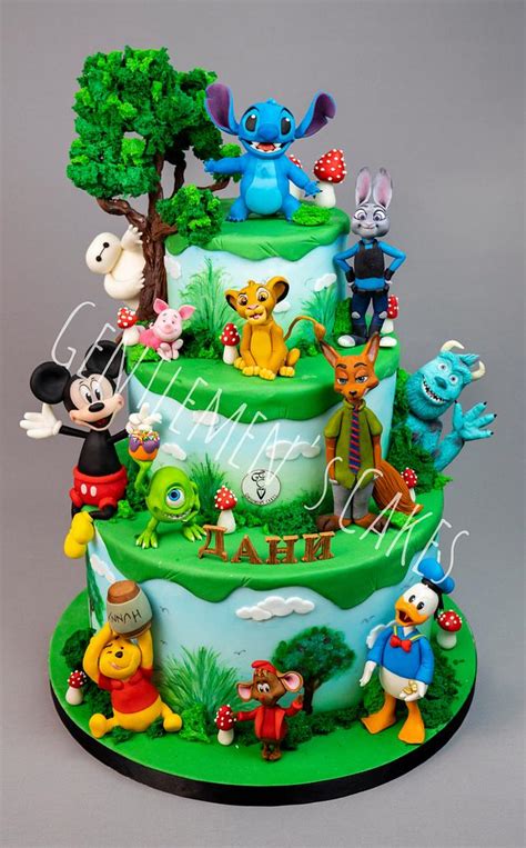 Disney World Decorated Cake By Gentlemen S Cakes CakesDecor