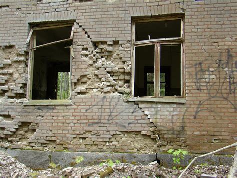 Kostenlose foto Rock Holz Haus Fenster Gebäude Zuhause Mauer