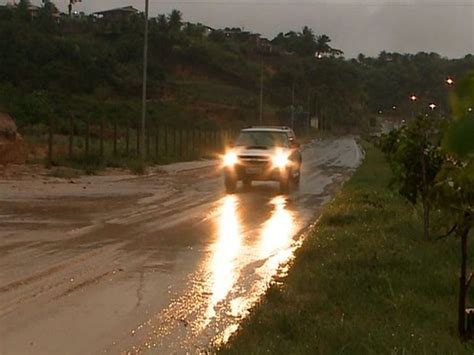 G1 Fortes Chuvas Deixam Ruas Alagadas Em Vários Bairros De Maceió