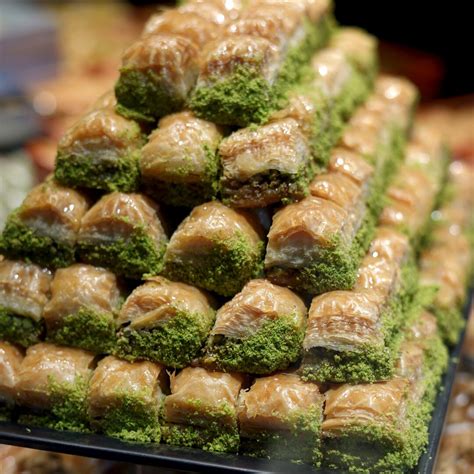 Baklava, Turkish Dry Baklava With Pistachio, Turkish Pistachio Baklava ...