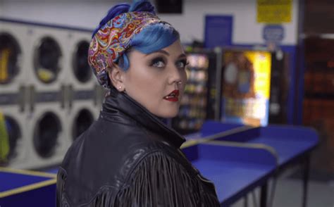 Elle King Lança Clipe De Good Girls Para Trilha Sonora De Caça Fantasmas Beco Literário®