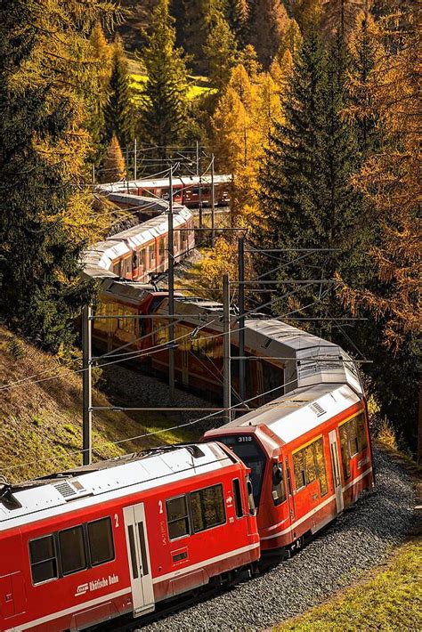 Schweiz Bilderbuchwetter Bei Weltrekord L Ngster Reisezug Der Welt