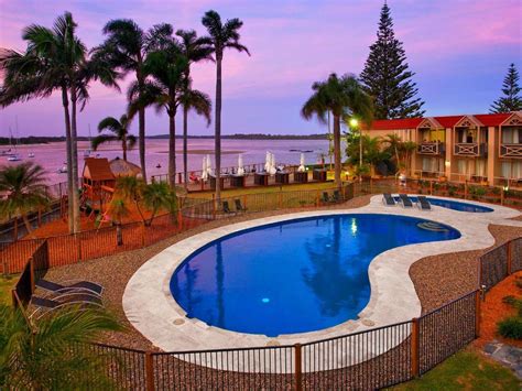 Best Price on Waters Edge Port Macquarie Hotel in Port Macquarie + Reviews