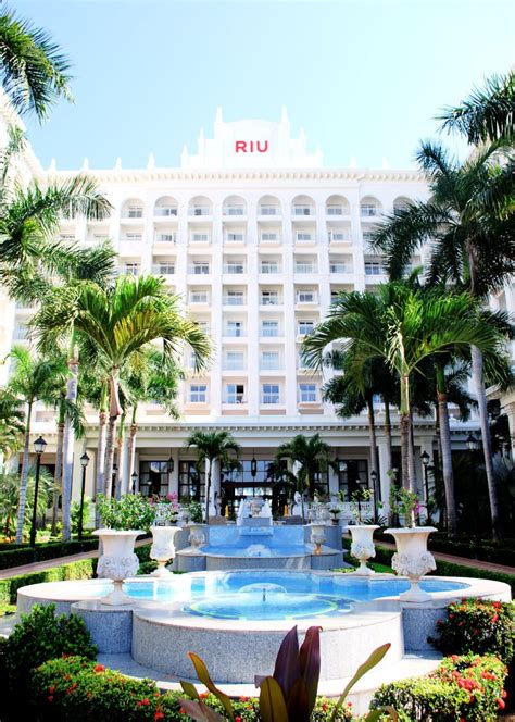 Riu Palace Pacifico Review: Is This All-Inclusive Resort Worth It?