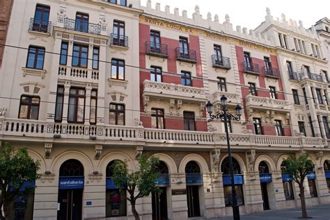 Curiosidades Y Cofrad As El Edificio De Seguros Santa Luc A