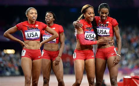 Sanya Richards Ross Allyson Felix And Usa Win Gold In 4×400 Meter Relay