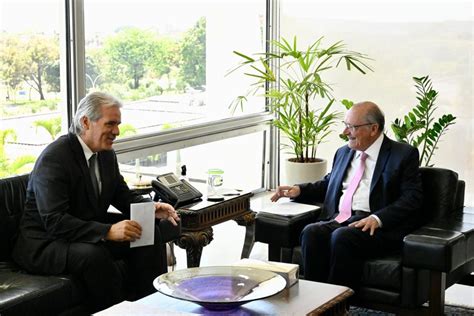 Geraldo Alckmin Recebe Embaixador De Cuba Diplomacia Business