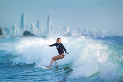 Gold Coast Surfing Tips - How to surf and the best surfing breaks