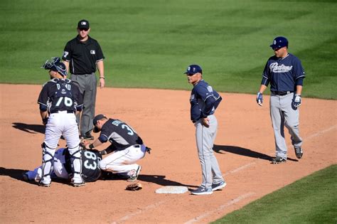 Mariners Win Meaningless Baseball Game Lose Potentially Meaningful