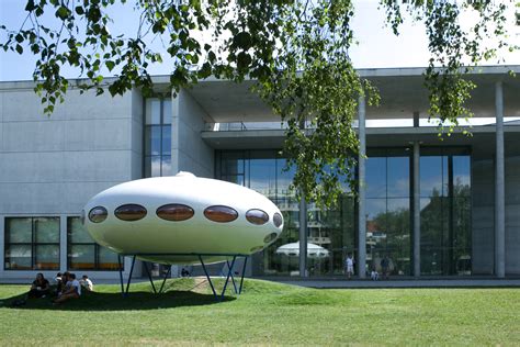 Space Age Design Im Futuro Haus Feiern Mit Vergn Gen M Nchen