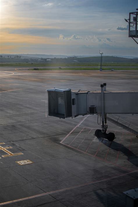 Airport Pictures Photos, Download The BEST Free Airport Pictures Stock ...