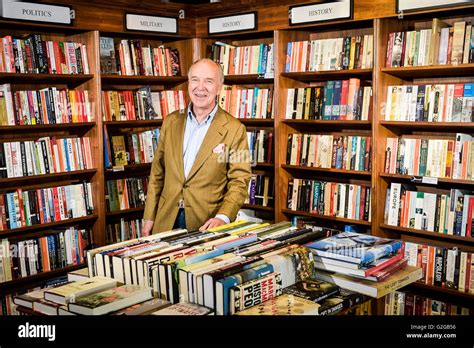 Robert Hiscox In His White Horse Bookshop In Marlborough Hi Res Stock