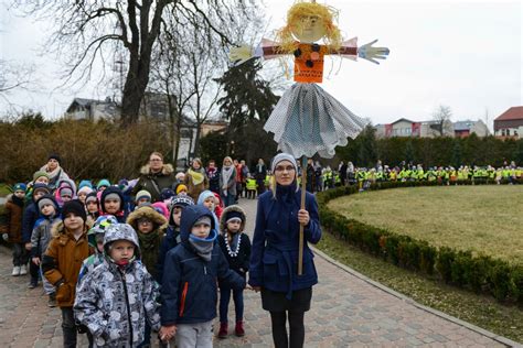 Pierwszy dzień wiosny 2023 kiedy jest zwyczaje marzanna maik