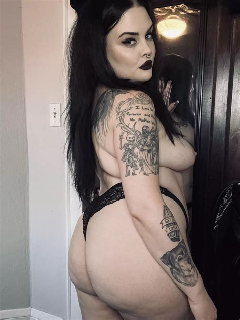 Anyone Need A Big Ass Goth Gf Nudes Butts Nude Pics Org