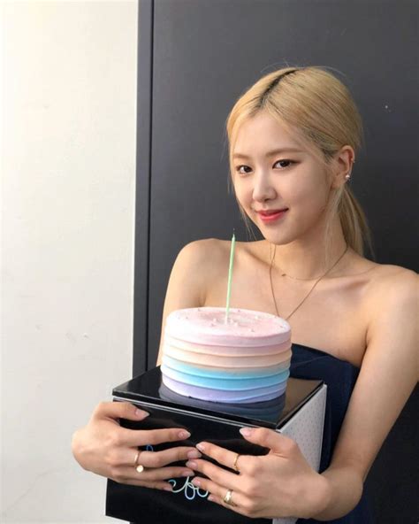 BLACKPINK ROSE BIRTHDAY - BLACKPINK UPDATE