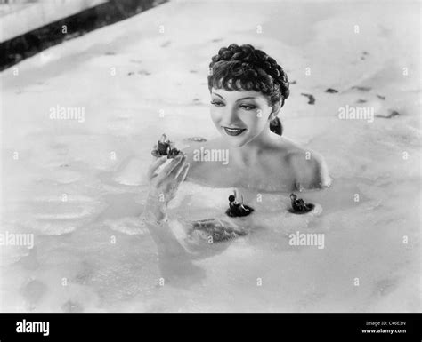 Claudette Colbert In Das Zeichen Des Kreuzes 1932 Stockfotografie