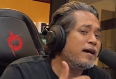 Ya Aku Sakit Aku Kalah Sampai Jadi Dj Khairy Jamaluddin Menyanyi