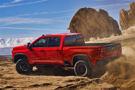 First Ever Chevrolet Silverado Hd Zr2 Debuts Autobics