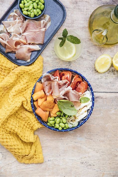 Salade Bowl Tomates Mozzarella Melon Et Jambon Cru Les Fines Et