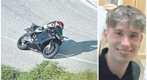 Sbanda Con La Moto E Si Schianta Sul Guardrail Davide Paolini Muore