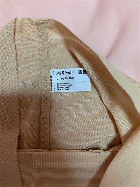 Uniqlo AIRism Body Shaper Non Lined Half Shorts Smooth Beige Women