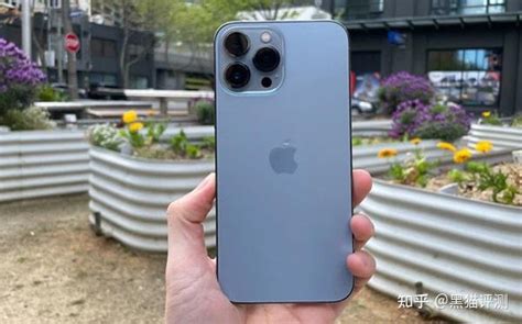 为什么很多人宁愿买iphone 13 Pro，也不买iphone 13？三个区别是关键 知乎