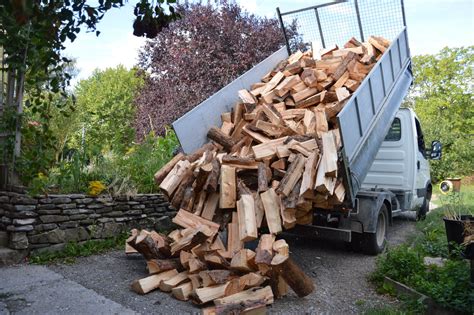 Bois de chauffage ce type de bois serait nocif pour la santé A éviter