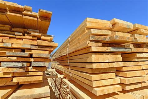 Купите строганую обрезную доску из лиственницы от производителя - ООО ...