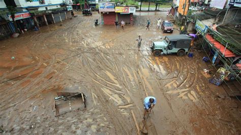 Inundaciones causan más de cien muertos en India y Nepal