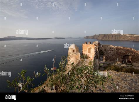 Byzantine Castle Ruins Stock Photo Alamy