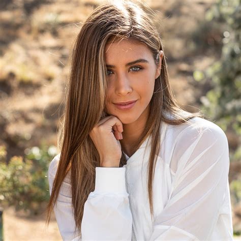 I only respond to my Fanfix messages so please don’t fall for the scams