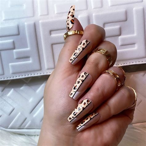 22 Stunning Cheetah Leopard Print Nails In 2024