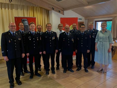 Neugewählte Vorstandschaft Freiwillige Feuerwehr Steinberg e V