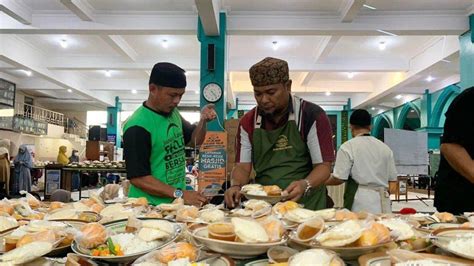 Daftar Menu Buka Puasa 2023 Di Masjid Jogokariyan Jogja Ada Empal