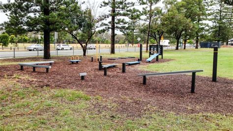 Broadbeach State School Outdoor Gym, Broadbeach | Robinhood - The Free Open Air Gym