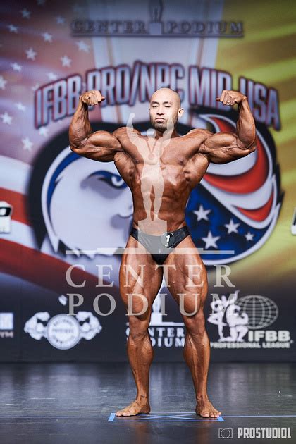 Center Podium Contest Photos Classic Ifbb Pro