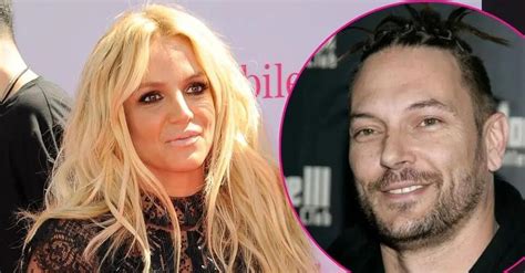 Bikini Clad Britney Spears Admits She S Feeling Uninspired To Make New Art After Ex Kevin