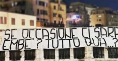 Foto Ultras Roma Affissi Nella Notte Due Striscioni Provocatori Verso