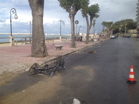 Mazara Incidente Mortale Uomo In Bici Investito Sul Lungomare Da Un