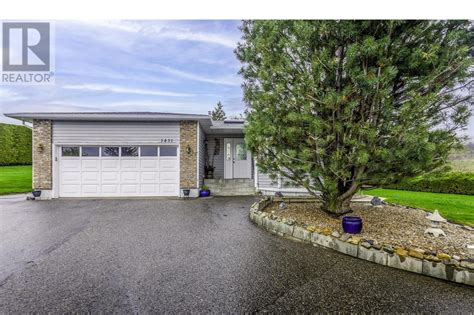 1689 Kloppenburg Road Kelowna — For Sale 800000 Zoloca