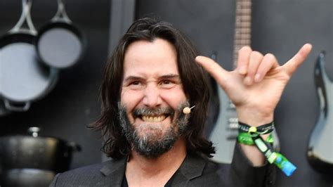 Après 20 ans dabsence Keanu Reeves va sortir un nouvel album avec son