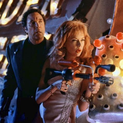 Annette Bening Y Tom Jones En Mars Attacks” 1996 Mars Attacks