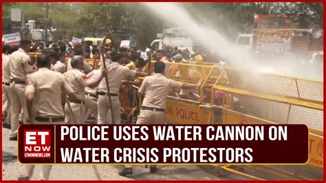 Delhi Water Crisis Bjp Workers Protest Outside Delhi Jal Board Office