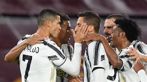 Cristiano Ronaldo Double Earns Point For Man Juventus At Roma