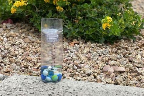 How To Build An Easy Diy Rain Gauge Mallize