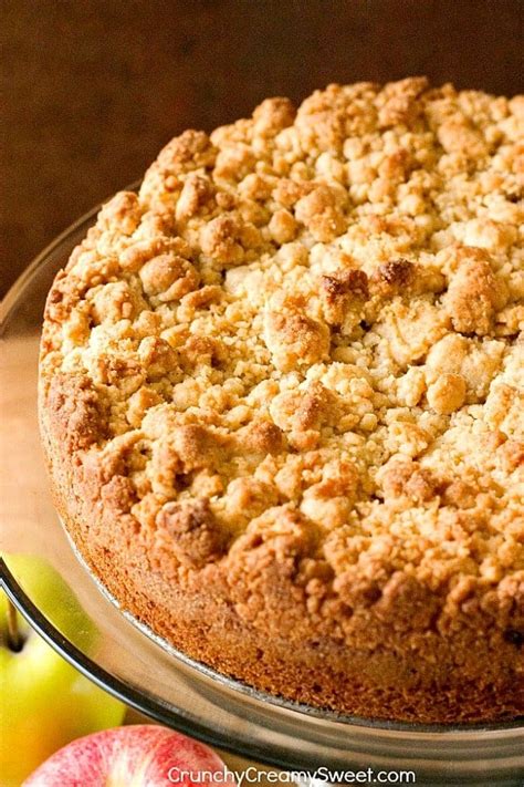 The Best Apple Crumb Cake Crunchy Creamy Sweet