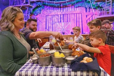 Feuds Fun And Feasts At Hatfield And Mccoy Dinner Show