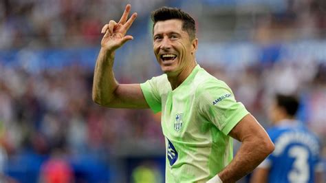 European Soccer Round Up Robert Lewandowski Hat Trick Keeps Barcelona