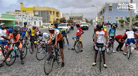 Ciclismo Santo Ant O Corrida De Covoada Presen A De Ciclistas De