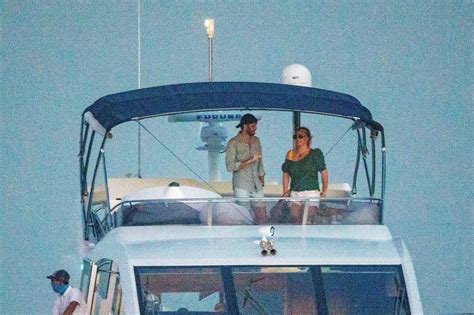 Britney Spears On A Private Yacht In Cabo San Lucas Celebmafia